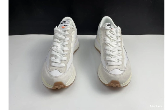 Gum DD1875-100 Vaporwaffle Nike Sail Sacai 0127